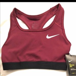 ❤️NWT Nike XS Red DriFit Classic Swoosh Bra